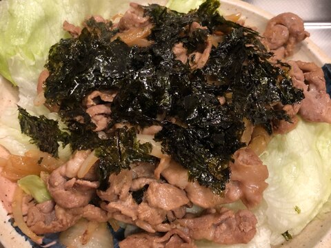 お口の中は焼肉屋さん♪ピリ辛焼肉♪韓国海苔のせ♪